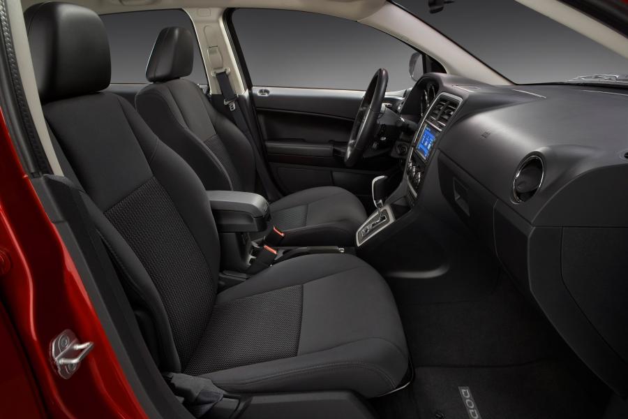  Dodge Caliber SXT 2009 года  (фото 39 из 47)